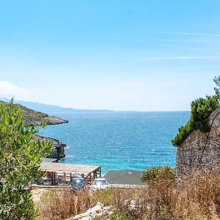 The Hidden Sea * Saranda